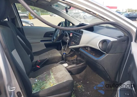 2012 Toyota Prius C Two z USA, uszkodzony, nr VIN JTDKDTB31C1028930